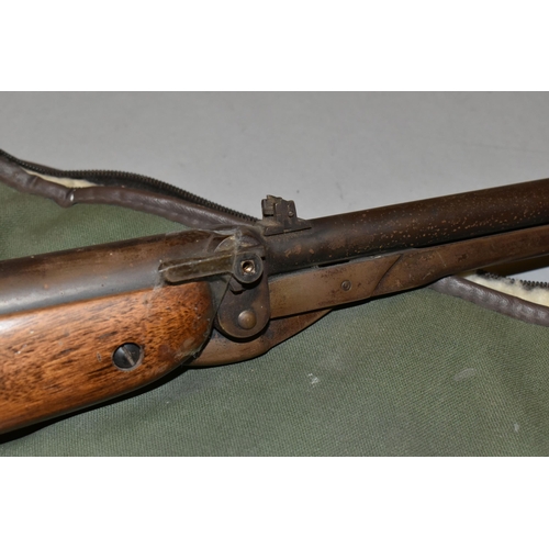 669 - A .22 '' MK 3 WEBLEY & SCOTT LEVER ACTION SPRING OPERATED AIR RIFLE, serial number A1478, it is in w... 