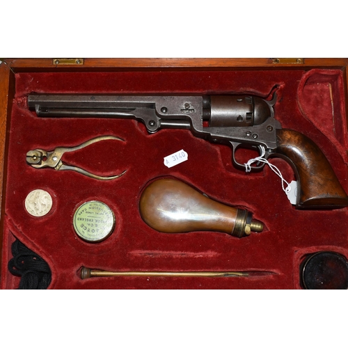 671 - AN ANTIQUE .36'' NAVY COLT, bearing the London factory address, serial number 16904, it fails to hol... 