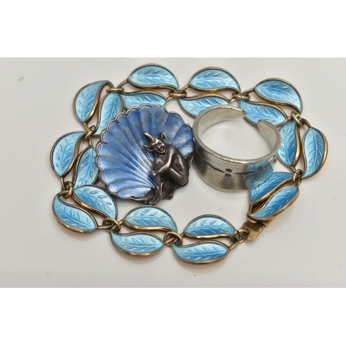 121 - THREE ITEMS OF JEWELLERY, to include a light blue enamel  Norwegian David Andersen leaf bracelet, wi... 