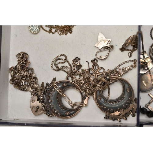 129 - AN ASSORTMENT OF YELLOW AND WHITE METAL JEWELLERY, to include a yellow gold and cubic zirconia band ... 