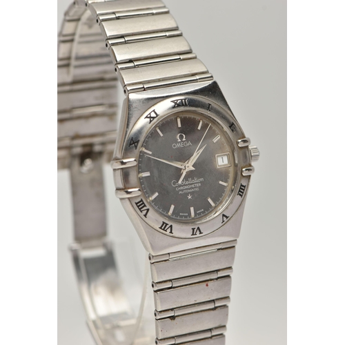 21 - A GENTS 'OMEGA CONSTELLATION' WRISTWATCH, automatic movement, round grey dial signed 'Omega Constell... 