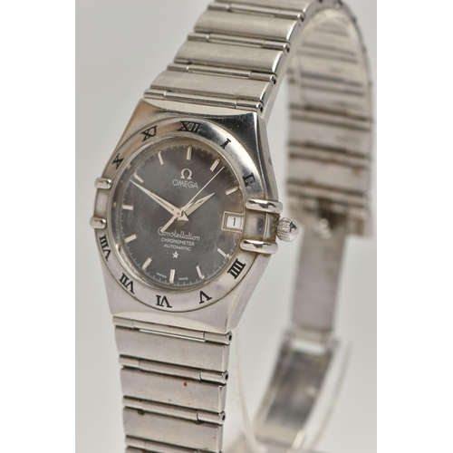 21 - A GENTS 'OMEGA CONSTELLATION' WRISTWATCH, automatic movement, round grey dial signed 'Omega Constell... 