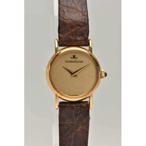 30 - A LADYS 'JAEGER-LE COULTRE' WRISTWATCH, round gold dial signed 'Jaeger-Lecoultre', gold hands, in a ... 