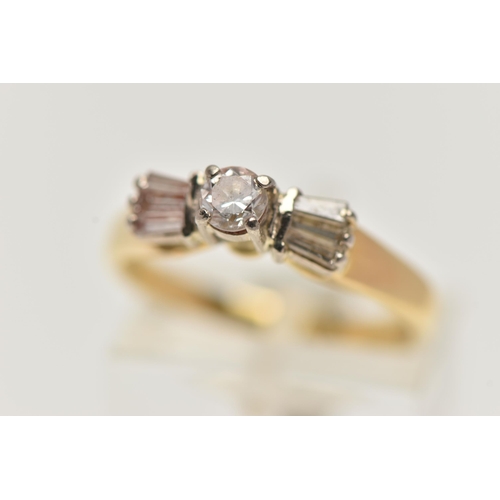 32 - AN 18CT GOLD, DIAMOND RING, designed with a central round brilliant cut diamond, in a raised four cl... 