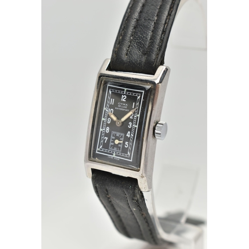 73 - A MID-CENTURY CYMA DE LUXE WATERSPORT HAND WOUND WRISTWATCH, black dial with Arabic numerals, subsid... 