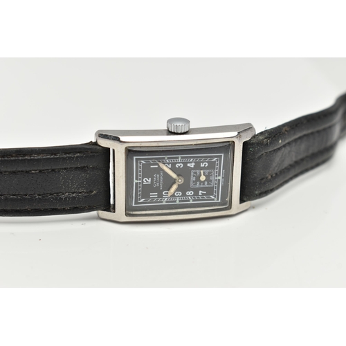 73 - A MID-CENTURY CYMA DE LUXE WATERSPORT HAND WOUND WRISTWATCH, black dial with Arabic numerals, subsid... 