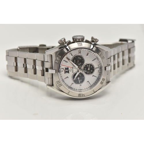 95 - A GENTS BOXED 'JAGUAR' WRISTWATCH, limited edition, model number J654, silver dial signed 'Jaguar', ... 