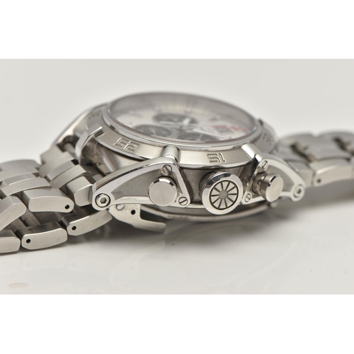 95 - A GENTS BOXED 'JAGUAR' WRISTWATCH, limited edition, model number J654, silver dial signed 'Jaguar', ... 