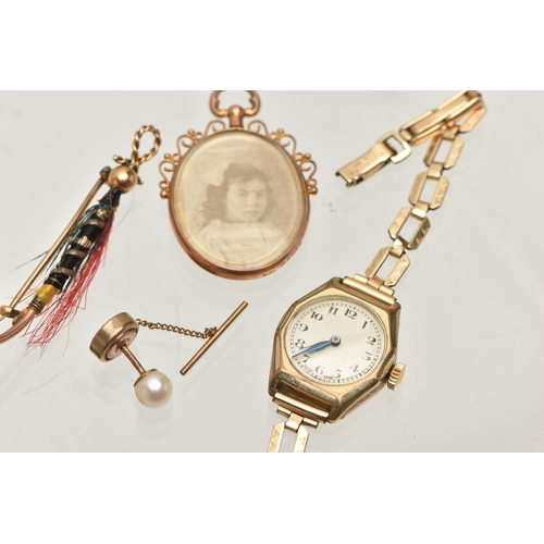 152 - AN EARLY 20TH CENTURY, 9CT ROSE GOLD DOUBLE PHOTO LOCKET AND OTHER ITEMS, oval form with scrolling d... 