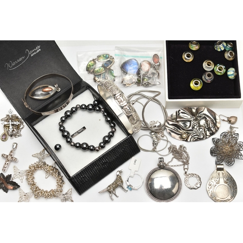 156 - A BAG OF ASSORTED JEWELLERY, to include a boxed bracelet and earring set, a 'Pandora' signed box wit... 