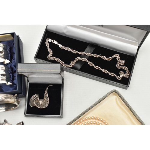 170 - A BOX OF ASSORTED ITEMS, to include a silver hinged bangle, hallmarked Birmingham, a silver rope twi... 