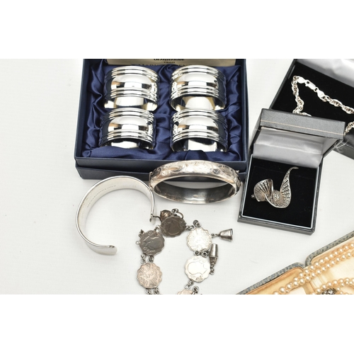 170 - A BOX OF ASSORTED ITEMS, to include a silver hinged bangle, hallmarked Birmingham, a silver rope twi... 