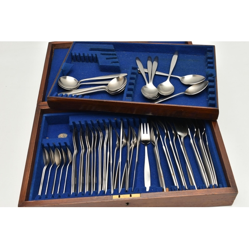 182 - A BOX OF ASSORTED WHITE METAL WARE, to include an incomplete wooden canteen, four wooden teaspoon di... 