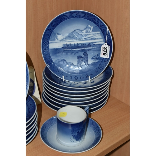 376 - ROYAL COPENHAGEN CHRISTMAS COLLECTOR'S PLATES, comprising sixteen plates 'The Last Umiak' 1968 - 'Me... 