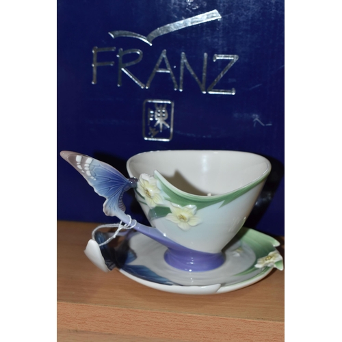 394 - A BOXED FRANZ PORCELAIN TEACUP AND SAUCER, in the Blue Butterfly pattern FZ00056 (2 + box) (Conditio... 