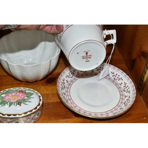 398 - A COLLECTION OF ROYAL CROWN DERBY DINNER WARES, to include a Brittany A1229 cup and saucer, four han... 