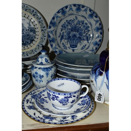 400 - A GROUP OF ENGLISH AND CONTINENTAL BLUE AND WHITE CERAMICS, to include a Doulton Burslem twin handle... 