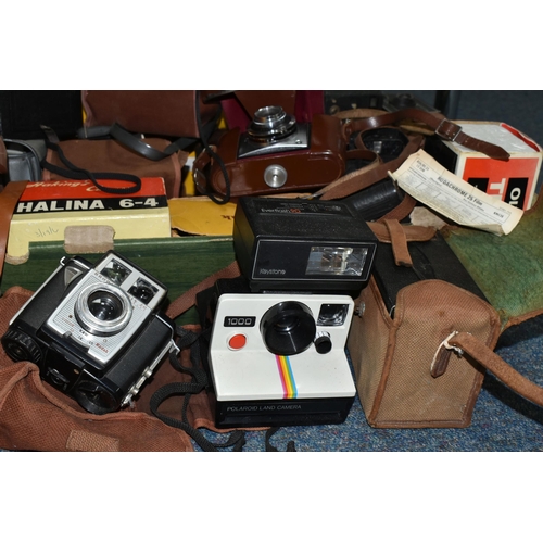 506 - ONE BOX OF VINTAGE CAMERAS, eighteen cameras to include a Kodak Brownie Cresta 3, a Rajar No.6 camer... 