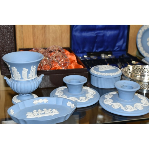 538 - EIGHT PIECES OF WEDGWOOD PALE BLUE JASPERWARE GIFTWARE, SILVER AND PLATE, ETC, comprising a pair of ... 