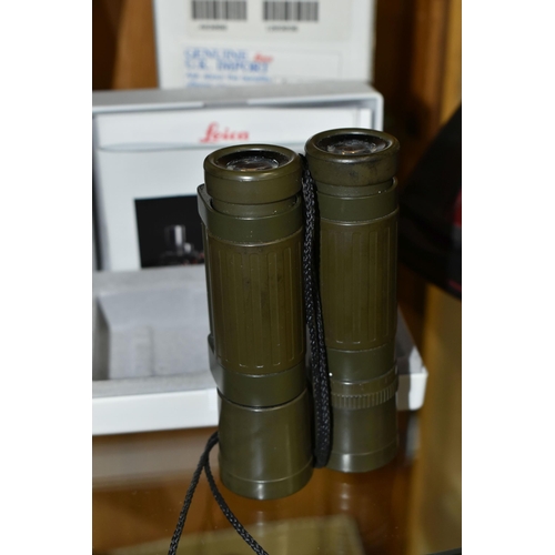 540 - A CASED AND BOXED PAIR OF LEICA TRINOVID 10X25 BCA GREEN POCKET BINOCULARS, comes with receipt of pu... 