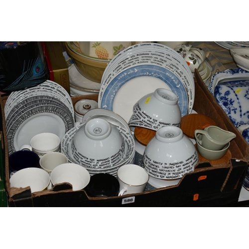 586 - FIVE BOXES AND LOOSE CERAMICS AND GLASS ETC, to include boxed Ridgway Kismet cups, saucers and side ... 