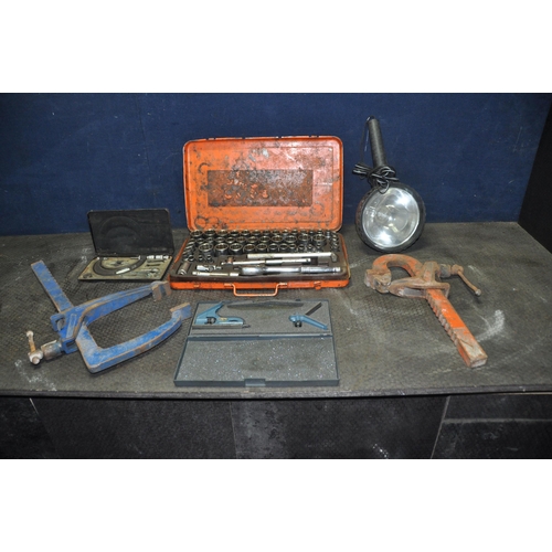 1101 - A COLLECTION OF ENGINEERING TEST EQUIPMENT AND TOOLS including a Moore and Wright 1-4in micrometre, ... 