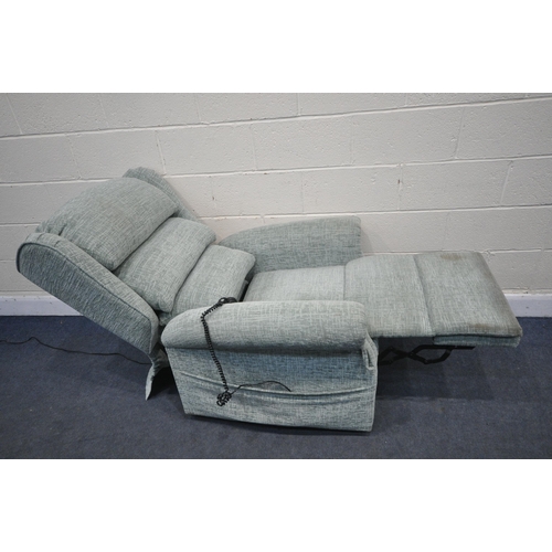 1284 - A REPOSE ELECTRIC RISE AND RECLINE ARMCHAIR (condition report:- ideal for a clean, PAT pass and work... 