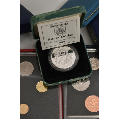 115 - A QUANTITY OF SILVER SILVER PROOF AND PROOF COINAGE, to include Royal Mint proof year sets 1980,  84... 