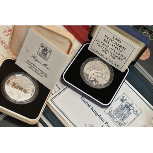 115 - A QUANTITY OF SILVER SILVER PROOF AND PROOF COINAGE, to include Royal Mint proof year sets 1980,  84... 