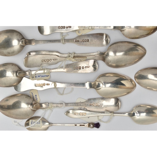 167 - A BAG OF ASSORTED 19TH AND 20TH CENTURY SCOTTISH SILVER TEASPOONS AND CONDIMENT SPOONS ASSAYED IN GL... 