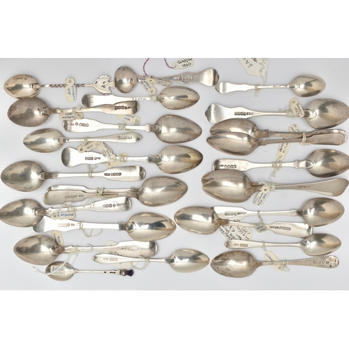 167 - A BAG OF ASSORTED 19TH AND 20TH CENTURY SCOTTISH SILVER TEASPOONS AND CONDIMENT SPOONS ASSAYED IN GL... 