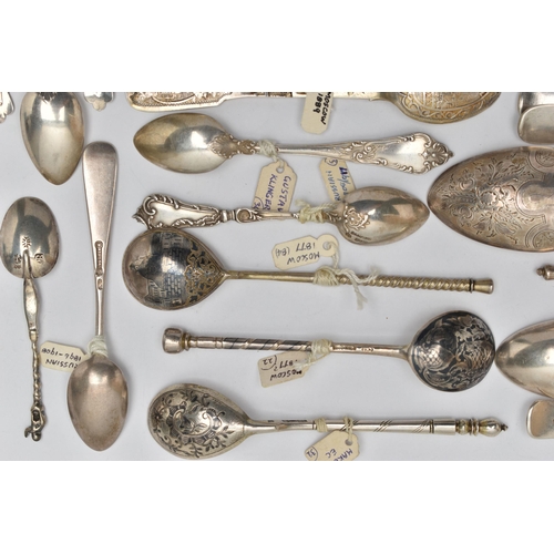 170 - A BAG OF LATE 19TH AND 20TH CENTURY RUSSIAN SILVER AND WHITE METAL SPOONS, various patterns and desi... 