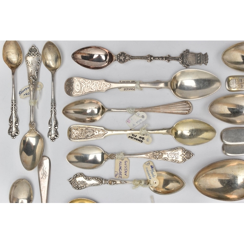 170 - A BAG OF LATE 19TH AND 20TH CENTURY RUSSIAN SILVER AND WHITE METAL SPOONS, various patterns and desi... 