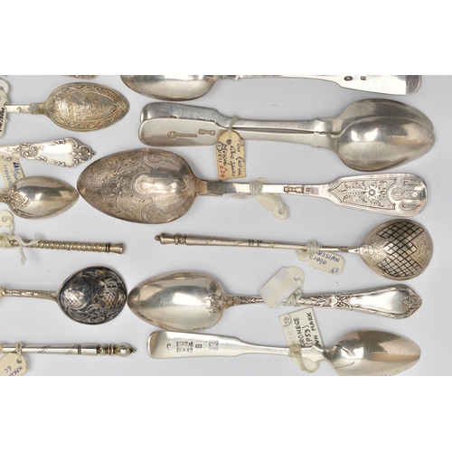 170 - A BAG OF LATE 19TH AND 20TH CENTURY RUSSIAN SILVER AND WHITE METAL SPOONS, various patterns and desi... 