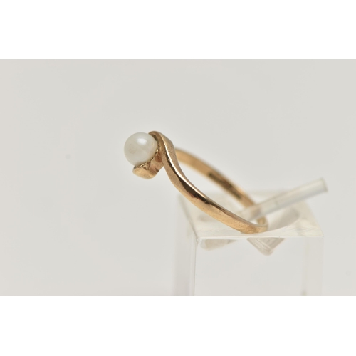 62 - A 9CT GOLD CULTURED PEARL RING, single cultured cream pearl, measuring approximately 4.5mm, cross ov... 