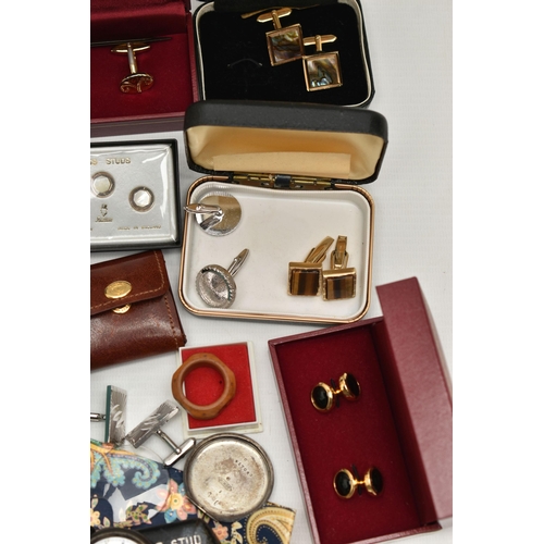 91 - A BOX OF ASSORTED ITEMS, to include a pair of silver cufflinks, square form with decorative Birmingh... 