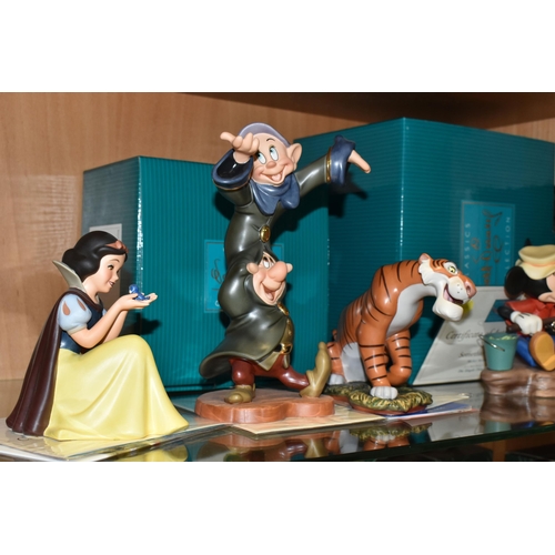 396 - A GROUP OF CLASSICS WALT DISNEY COLLECTION FIGURES, comprising a boxed 'Somethin' Fishy' Mickey Mous... 