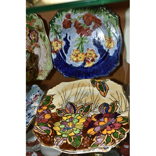 416 - A COLLECTION OF ART DECO STYLE ROYAL WINTON - GRIMWADES AND SIMILAR CAKE PLATES AND CAKE STANDS, twe... 