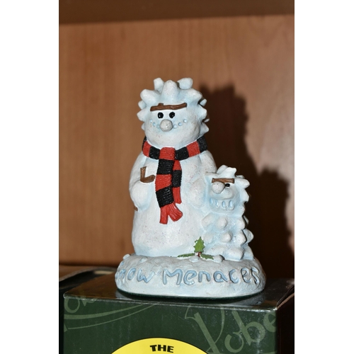 423 - A GROUP OF ROBERT HARROP BOXED BEANO AND DANDY COLLECTION FIGURES, comprising BD21 'Pa Bear', BD04 '... 