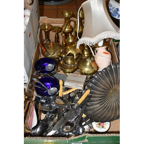 450 - TWO BOXES AND LOOSE METALWARES, LAMPS, SOFT TOYS AND SUNDRY ITEMS, to include brass vases, small tea... 