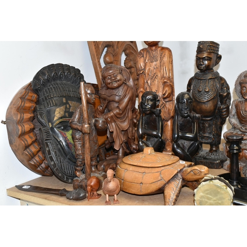 512 - A COLLECTION OF TRIBAL AND TOURIST ITEMS, twenty seven pieces to include a female bust, eight assort... 