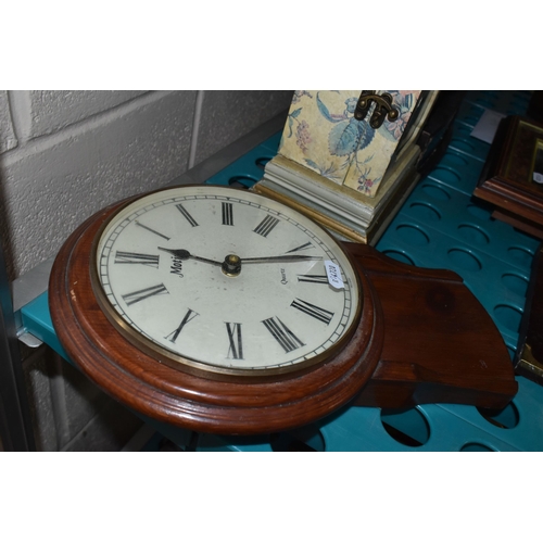 530 - A COLLECTION OF CLOCKS AND A 1930'S VALVE RADIO, comprising a wooden cased Pye radio serial number 2... 