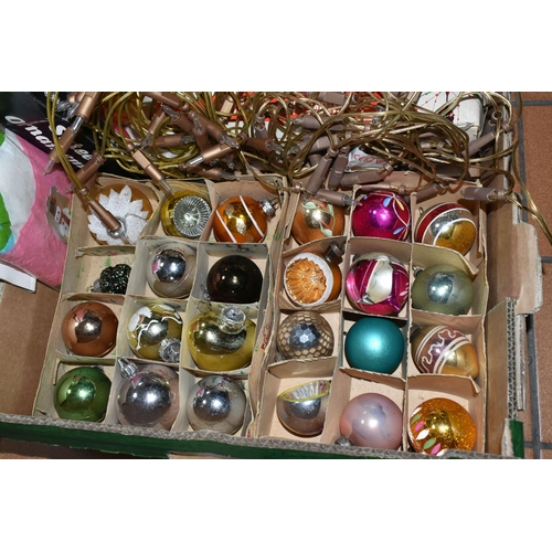 532 - FIVE BOXES OF ASSORTED 1960'S AND VINTAGE CHRISTMAS ORNAMENTS AND BAUBLES, to include vintage paper ... 