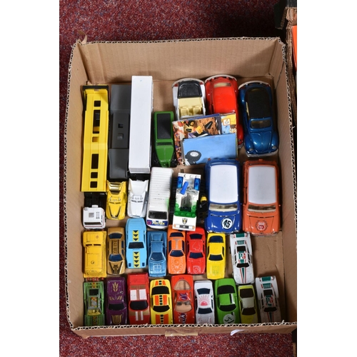 24 - A QUANTITY OF BOXED AND UNBOXED DIECAST VEHICLES, boxed and part boxed mainly lorry/truck models, to... 