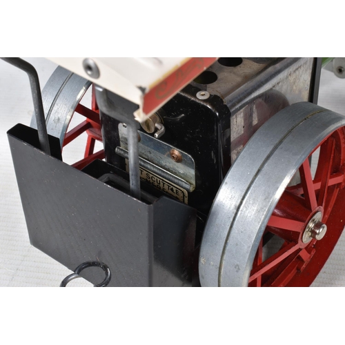 30 - A BOXED MAMOD LIVE STEAM TRACTION ENGINE, No.TE1A, not tested, has been fired up  but not for some t... 