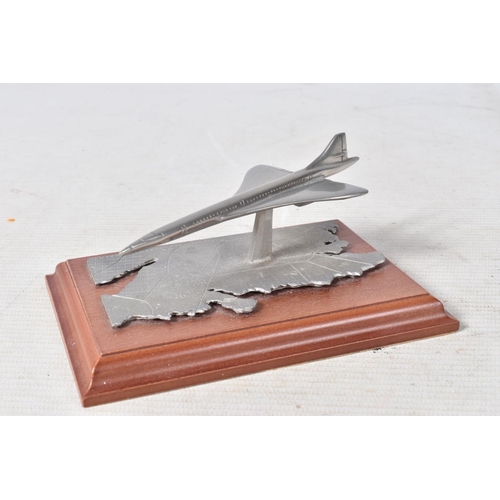 33 - A COLLECTION OF BOXED AND UNBOXED PEWTER AIRCRAFT MODELS, to include Pewter 4U2 'The Last Flight of ... 