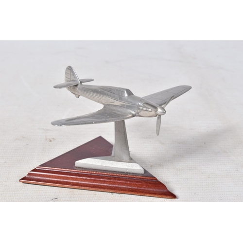 33 - A COLLECTION OF BOXED AND UNBOXED PEWTER AIRCRAFT MODELS, to include Pewter 4U2 'The Last Flight of ... 