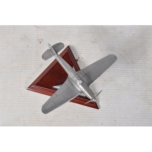 33 - A COLLECTION OF BOXED AND UNBOXED PEWTER AIRCRAFT MODELS, to include Pewter 4U2 'The Last Flight of ... 