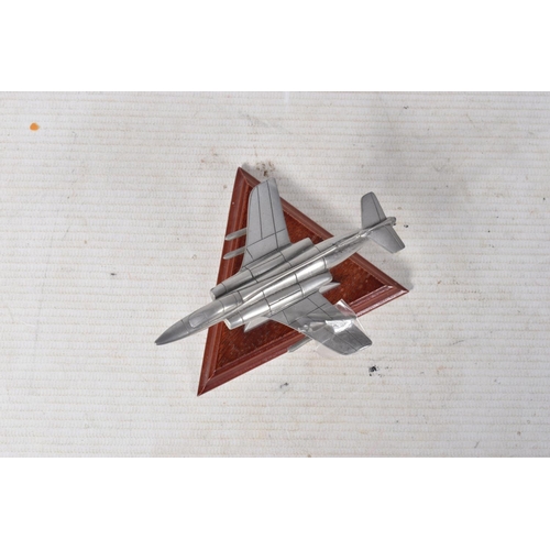 33 - A COLLECTION OF BOXED AND UNBOXED PEWTER AIRCRAFT MODELS, to include Pewter 4U2 'The Last Flight of ... 