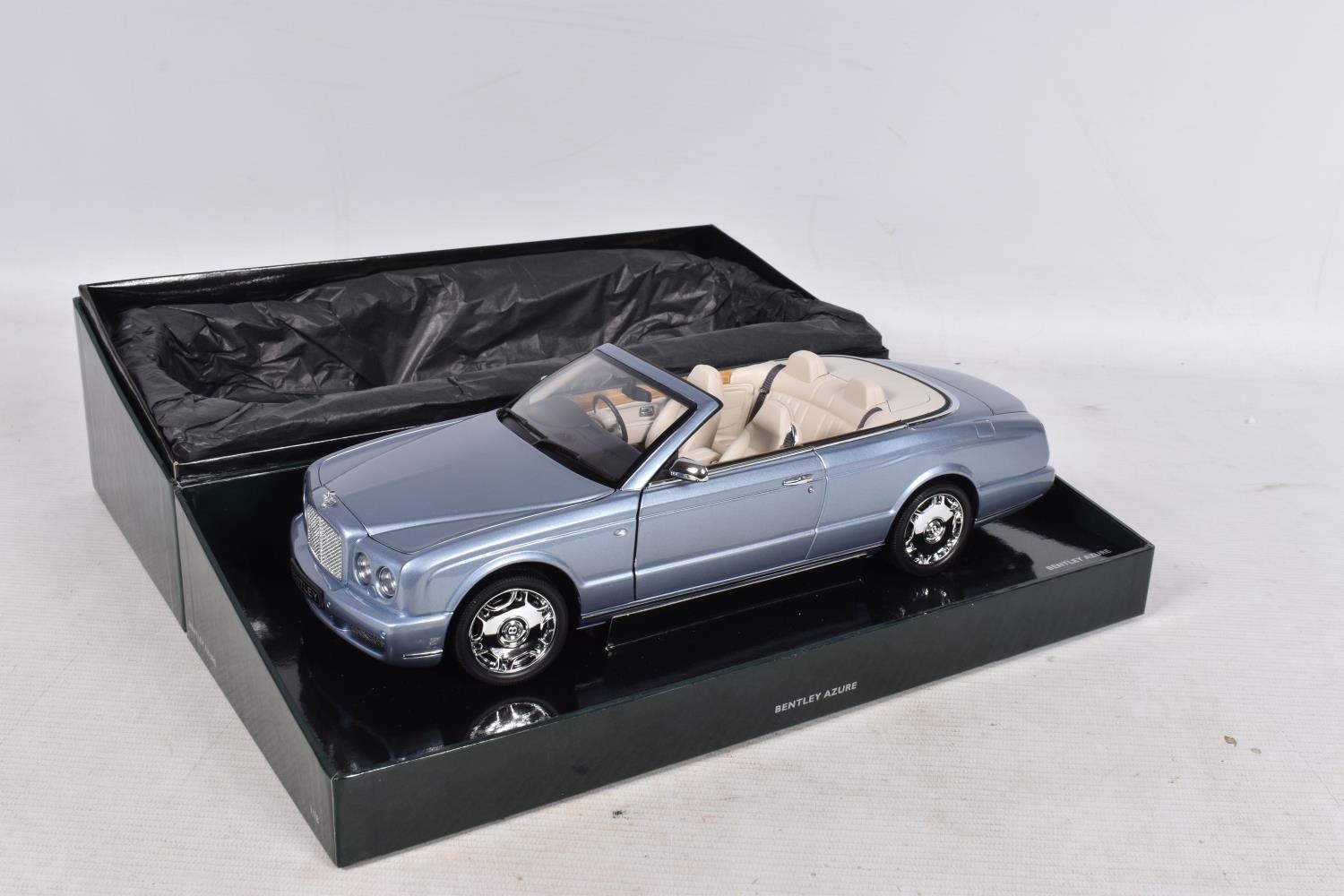 A BOXED PAULS MODEL ART MINICHAMPS BENTLEY AZURE 1:18 MODEL VEHICLE,  numbered BL472, pale blue in co